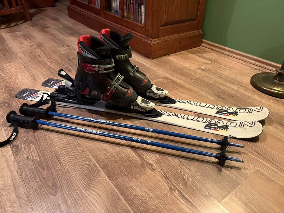 Sprzedam zestaw narciarski dzieciecy