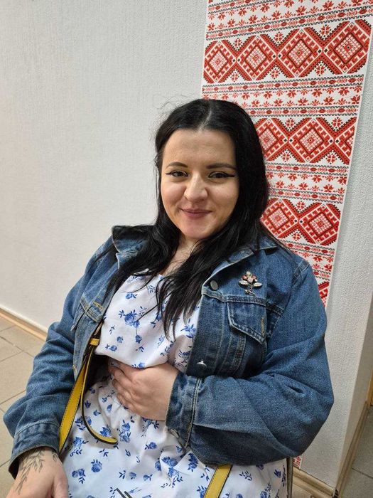 Вчитель вокалу та акторсько-сценічної майстерності, психолог