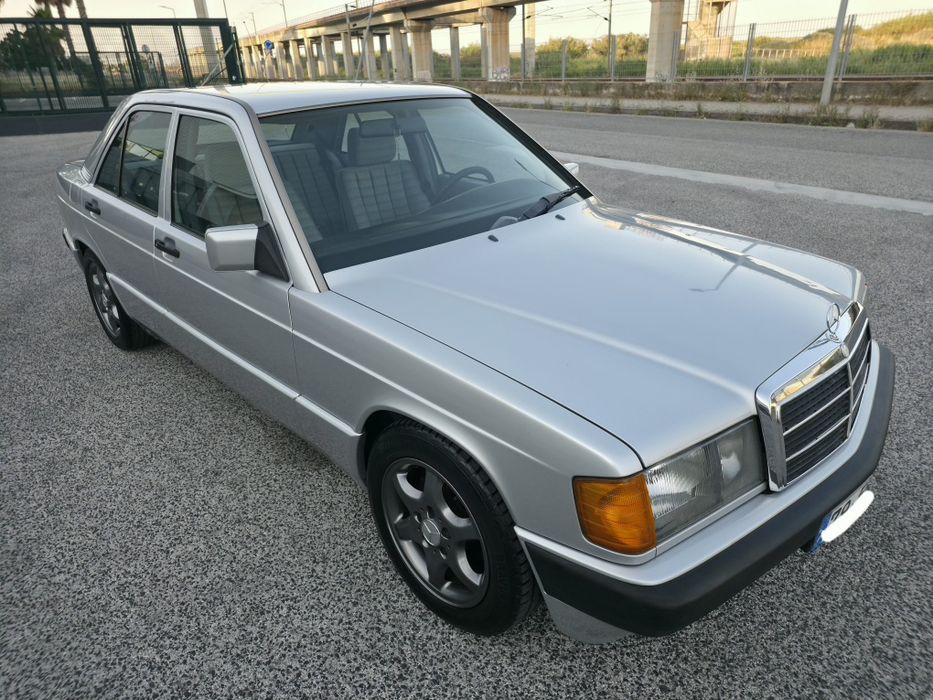 Mercedes Benz 190D 2.5 impecável