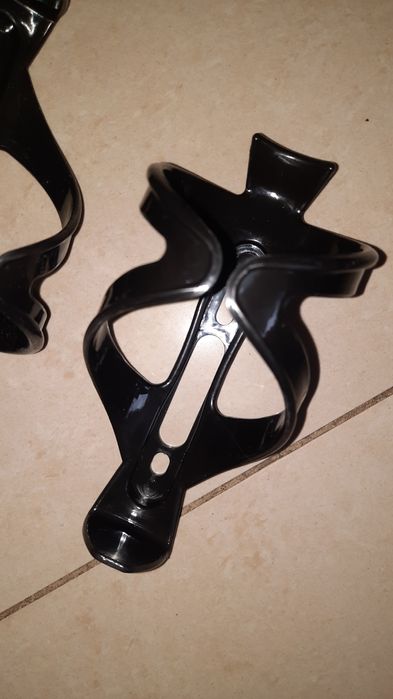 Uchwyt na bidon nowy