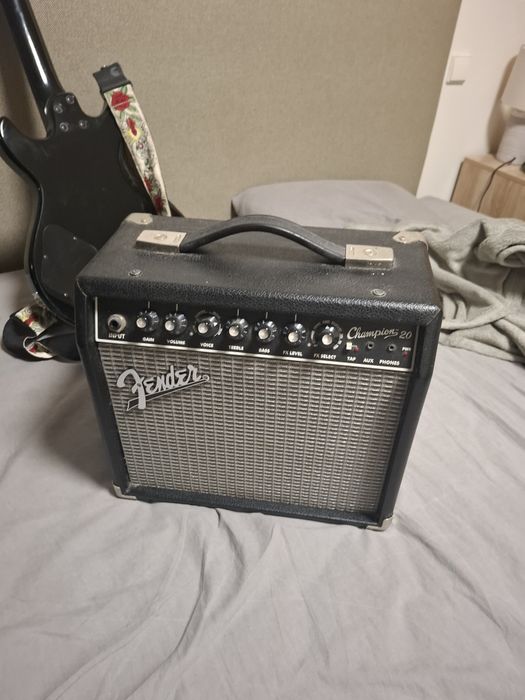 Amplificador Fender champion 20