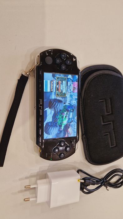 Sony PSP  64гиг 130игр+чехол!
