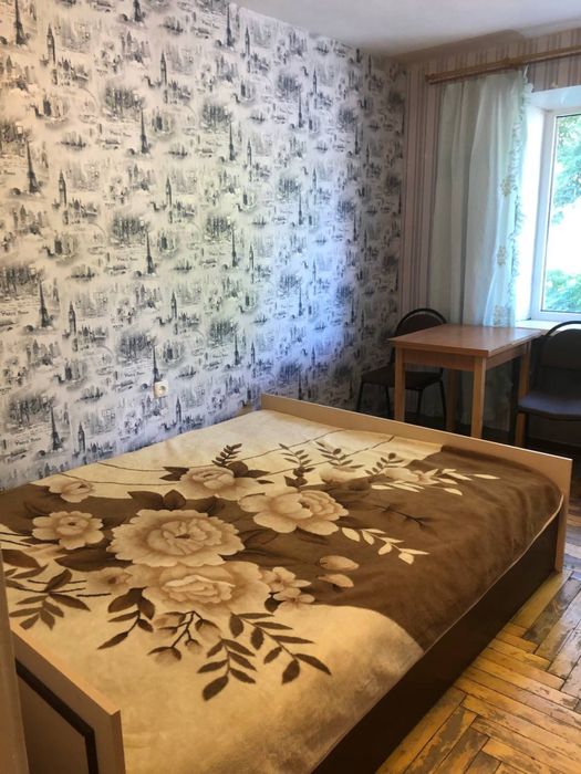 Здається 1-кімнатна гостинка вул. Перемоги, зупинка Ластівка