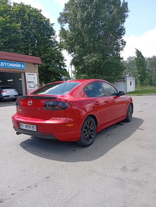 Mazda 3 машина огонь