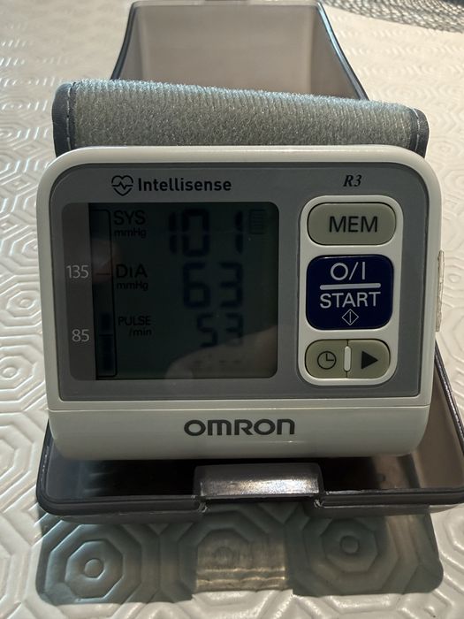 OMORON RS3 aparelho tensão