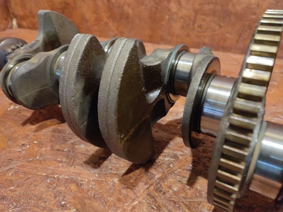 bmw e60lci / e61lci / e81 / e82 / e83 / e84 / e90 oryginalny wał korb