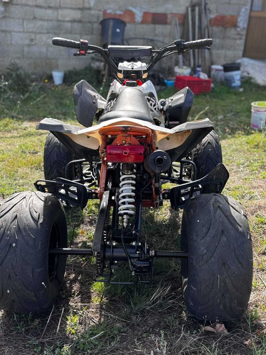 Moto quatro muito boa