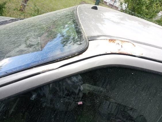 Subaru G3X samochód osobowy