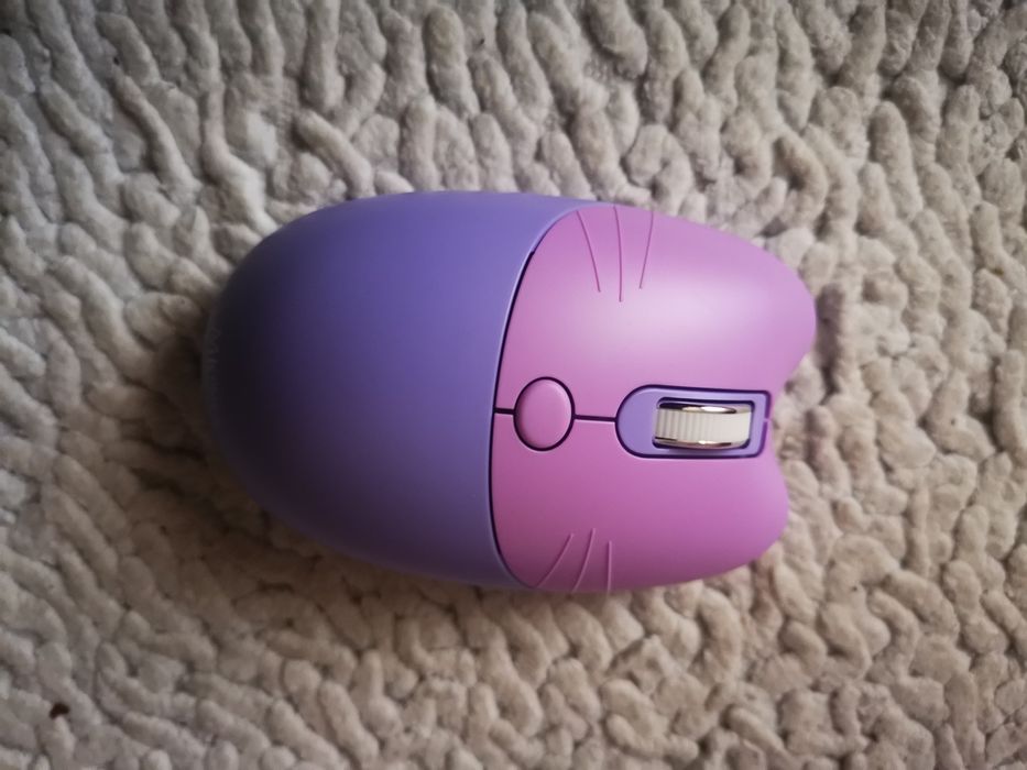 Sparks Bluetooth Keyboard and Mouse64284537666946124