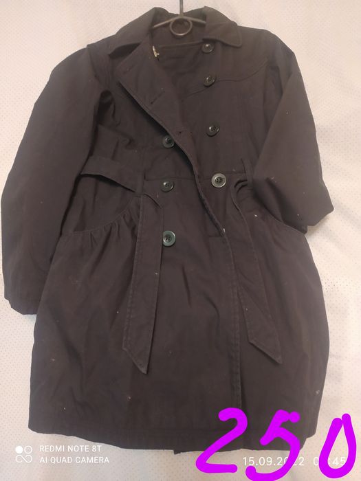 Куртки дівочі б/в.