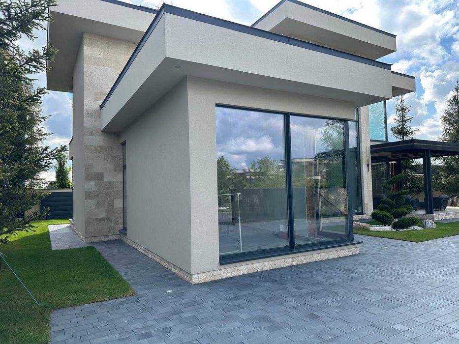 Продаж елітного, сучасного будинку у КМ RIVIERA в с. Сокільники