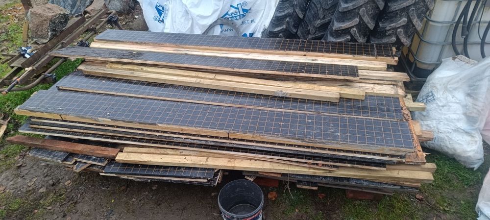 Sprzedam 24 m bieżące sklejki szalunkowej gr 21mm, 2.5x 1.25 19 szt