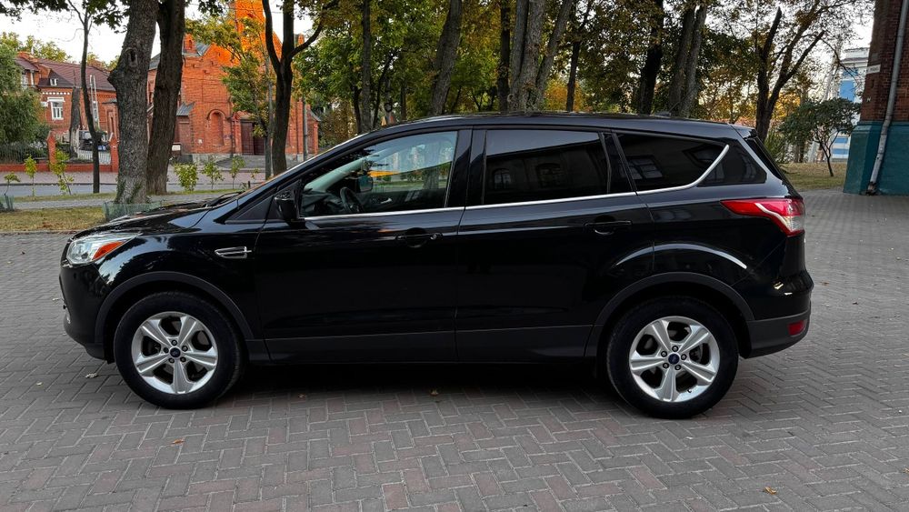Продам  Ford escape
