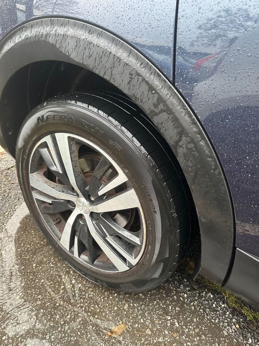 Peugeot 5008 - 2019 7 Lugares