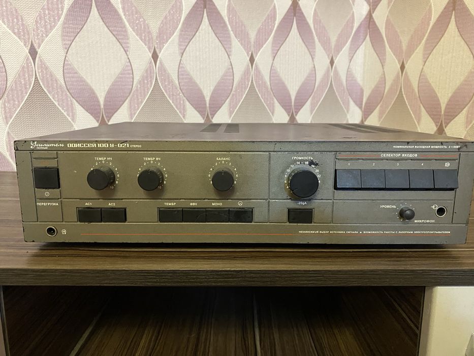 Продам Усилитель Одисей 100у 021 стерео полный