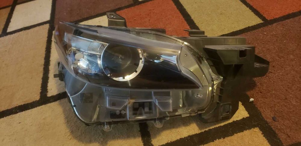 Правая фара   Mazda СХ-9 2018-2021 USA ТМ 52 51 030