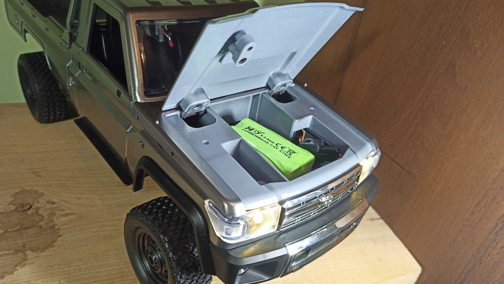 Машинка 1/12 Радіокерована машинка Toyota Land Cruiser, 4WD