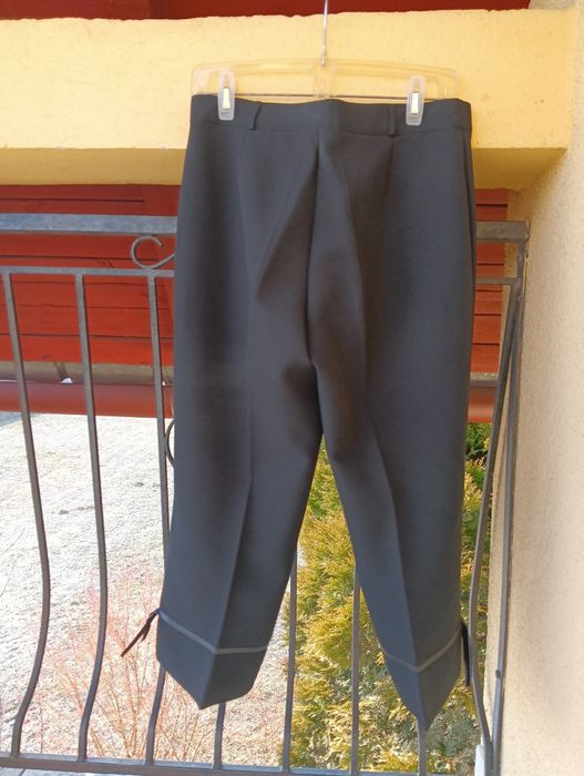 Eleganckie spodnie damskie 3/4 w kant Vintage