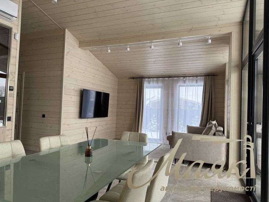 Оренда нового будинку 140 м² у стилі барнхаус в Рославичах