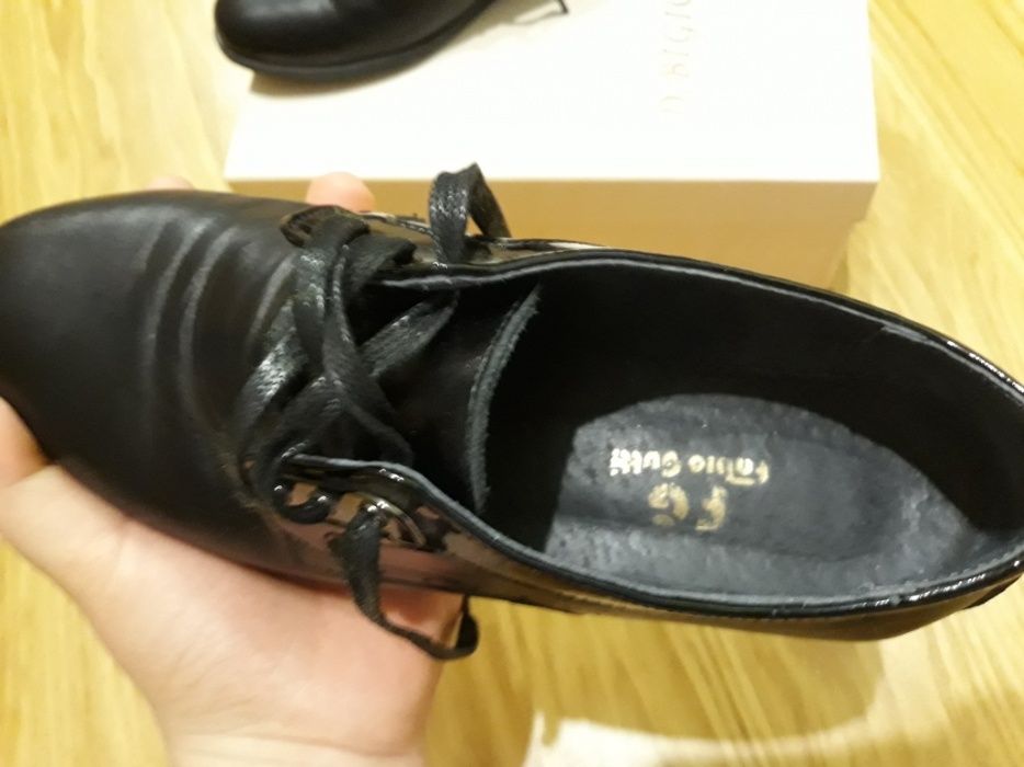 Туфлі. Шкіряні. Босоніжки.