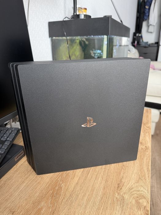 PS 4 Pro (Sony Play Station) SSD