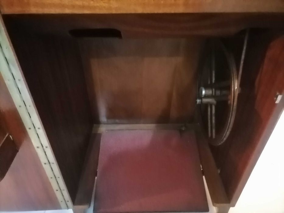 Máquina de costura marca Alfa 109