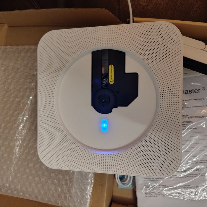 odtwarzacz CD KC-808  FM USB MP3