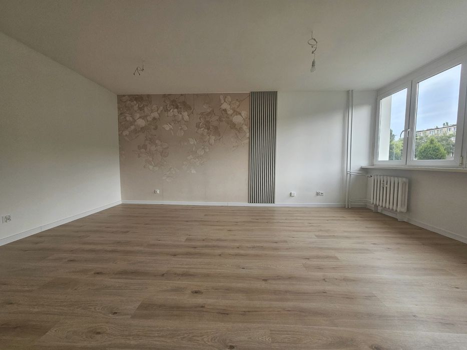 Mieszkanie , 2 pokoje , 48m2 , parter gotowe do zamieszkania