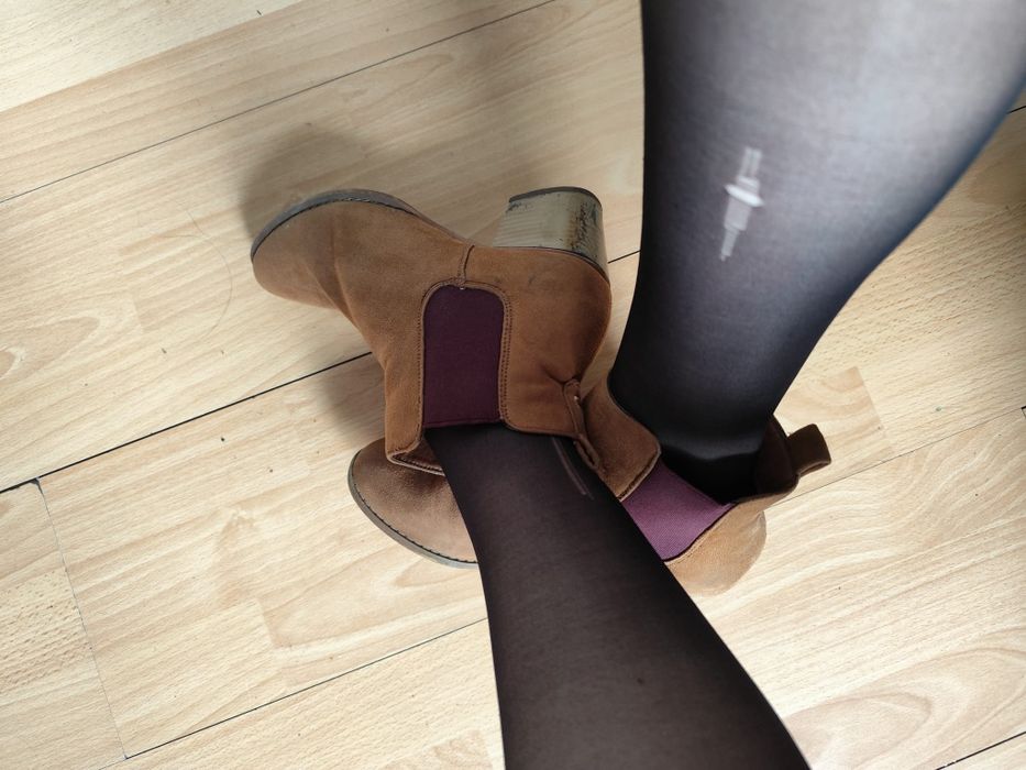 Buty botki używane zamszowe piękne