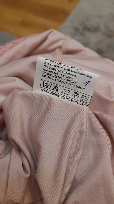 Sukienka koronkowa 38 De Facto.