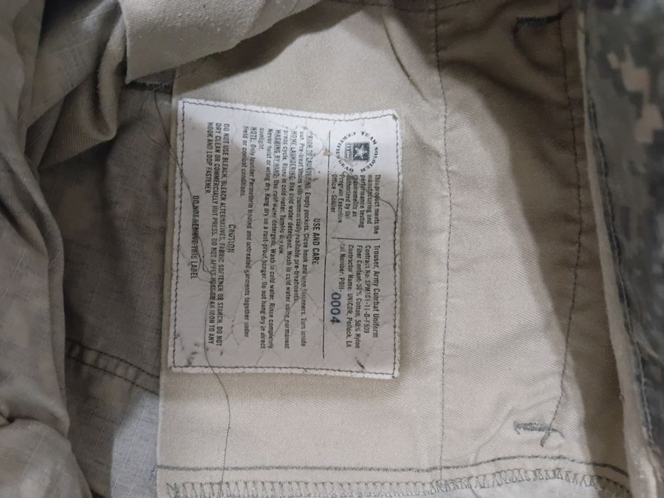 штани Helikon-Tex ACU з матеріалу PolyCotton Ripstop.