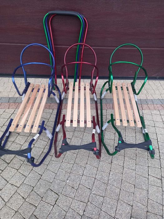 Sanki metalowe z oparciem i pchaczem