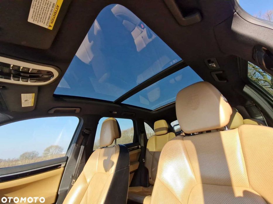 Porsche CAYENNE Platinum Edition - wym. ROZRZĄD przy 242 tys