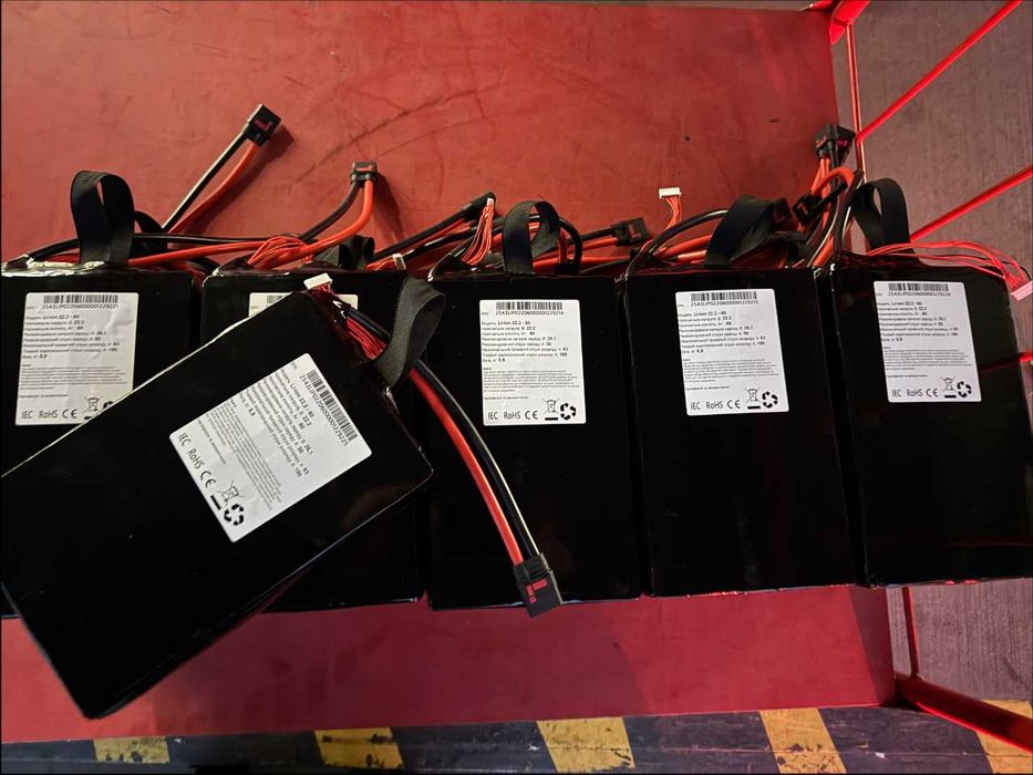 Акумуляторна батарея для великих БпЛА: 6S, 60000 mAh, 180А, 22.2V