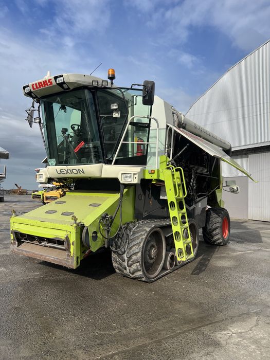 Claas Lexion 480 на гусеницях 2003 рік випуску