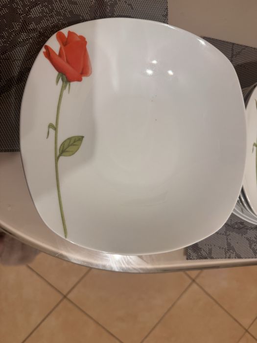 Продам сервіз тарілок