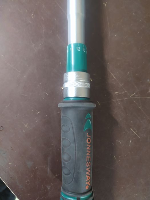 Klucz dynamometryczny jonnnesway