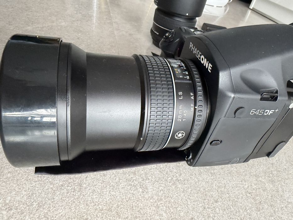Phase One P65+ / 645DF+ / Schneider 80mm / 28mm / Macbook Pro