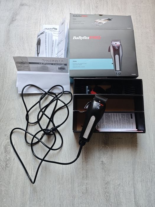 BaByliss PRO przewodowa maszynka do włosów, V-Blade, FX685E