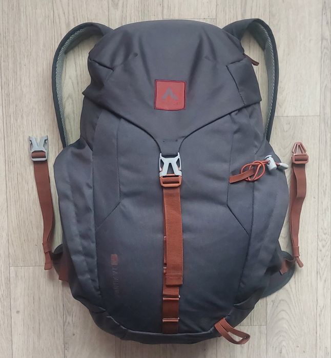 Рюкзак б/у Мckinley spantik vt 30, c дождевиком.