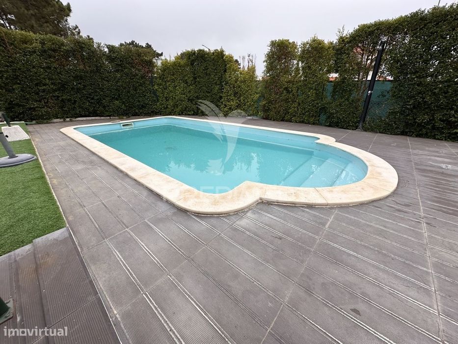 Moradia T7 com piscina e Garagem na Lagoa de Albufeira