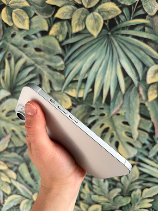 iPhone 15 128GB Neverlock айфон 15 відмінний 93% акум TRADEIN
