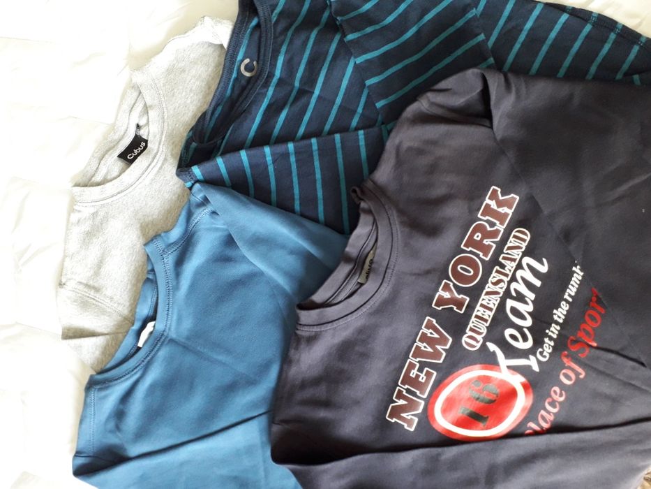T-shirt z długim rękawem cena za 4 sztuki!