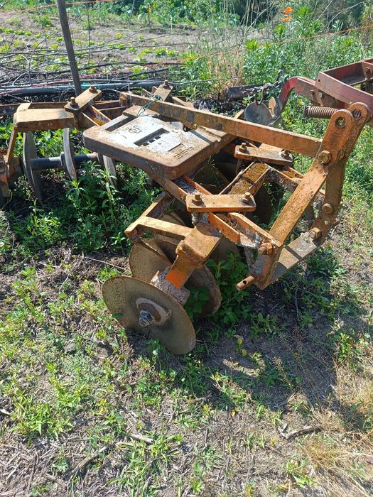 Grade de discos com 14 discos a trabalhar muito bem