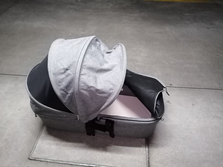 Carrinho de passeio Jane Trio Ovo e alcofa