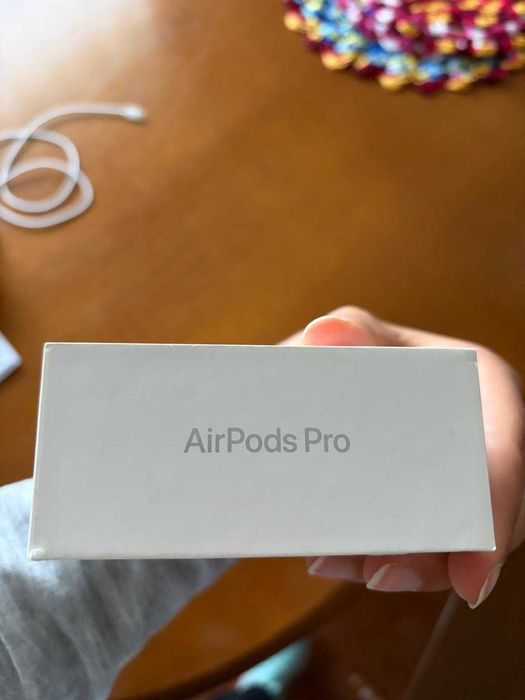 AirPods Pro 2ª Geração Originais – Excelente Estado c/ Caixa