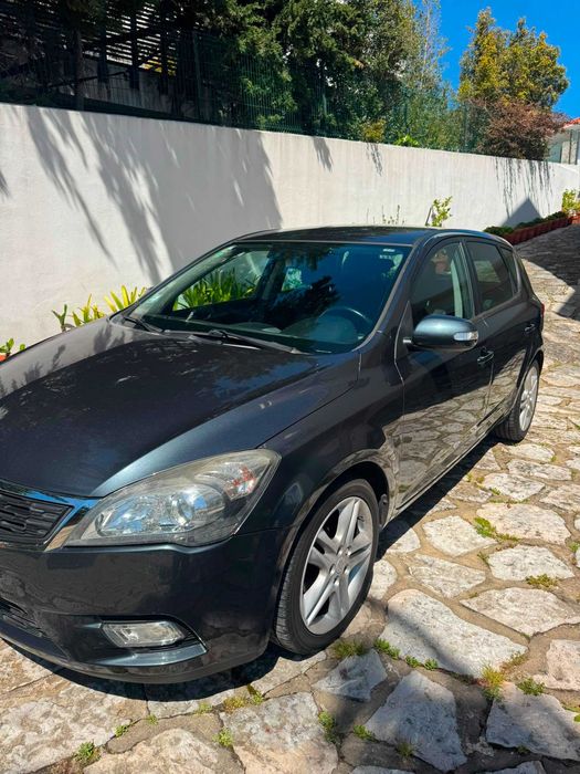 Carro KIA Ceed 1.6