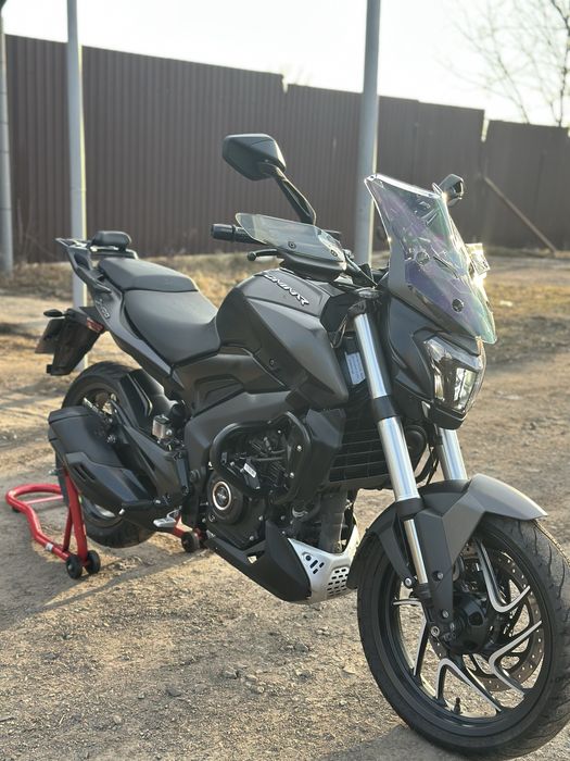 BAJAJ dominar 400 UG