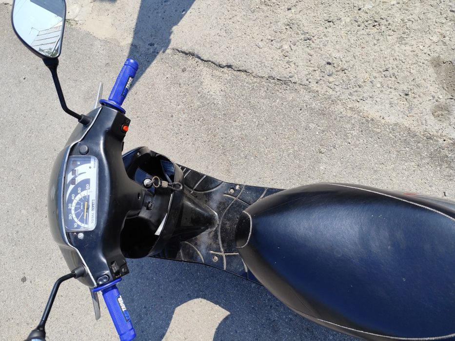 Продам Suzuki Let's go 2