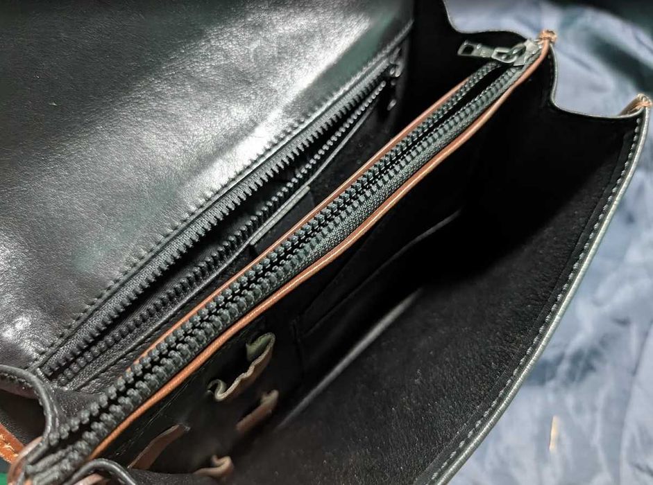 Кожаный клатч Celine Paris Macadamю Оригинал хорошее состояние